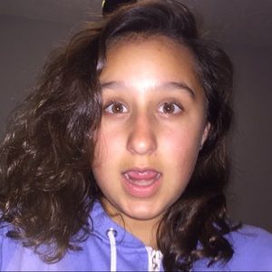 Meet your Posher, Brenna